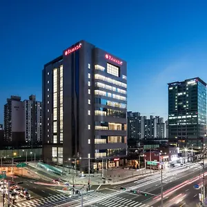 4* 酒店 华美达首尔辛多林酒店